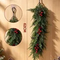 Guirlande de pin Norfolk artificielle réaliste avec baies rouges pour décoration - 62cm / Cyprès vert avec baies rouges