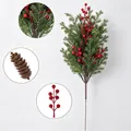 Künstliche rote Beeren- und Kiefernnadel-Weihnachtsdekoration für DIY-Blumenarrangements - 8-zackige Kiefernnadel