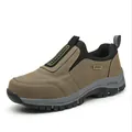 Bequeme Herren-Outdoor-Walking-Schuhe in Khaki zum Sclüpfen mit rutschfester Gummisohle - Hellkhaki