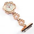 Montre de poche infirmière en forme de fleur or rose avec lunette en cristal et croix - Or Rose Style 3