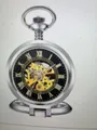 Montre à gousset mécanique squelette vintage avec boîtier en alliage argenté poli - Style Image Manuel