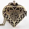 Vintage hartvormige zakhorloge ketting met hol bloemenpatroon brons - Brons