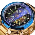 Dettaglio ravvicinato di un orologio meccanico scheletrato vintage oro e blu da uomo - Cinturino Oro Lunetta Blu Quadrante Nero