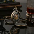 Antike mechanische Skelett-Taschenuhr aus Bronze mit doppeltem Klappdeckel und Kette - Vintage Bronze Doppeldeckel Stil / Braun