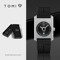 Montre de mode carrée TOMI avec affichage de date et bracelet en silicone noir durable - Montre Calendrier Carrée (T022-2) / Avec Boîte Cadeau / Boîtier Argent Style Noir (T022-2)