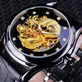 Détail du cadran squelette de dragon doré sur une montre automatique de luxe - Boîtier Noir Cadran Noir