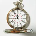 Klassische polierte silberne Taschenuhr mit römischen Ziffern und Klappdeckel - Römische Ziffern Glatte Halskette (P200) / L / Silber