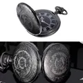 Große Retro-Taschenuhr aus poliertem Wolframstahl mit kunstvollen Blumengravuren am Deckel - Poliertes Geprägtes Römische Zifferblatt (P200) / L / Gunmetal
