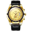 Détail d'une montre mécanique Winner avec boîtier doré et bracelet en cuir noir chic. - Style Mécanique Squelette Cuir Noir (SLZ59) / Bracelet Cuir Noir Cadran Doré