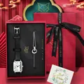 Coffret cadeau montre vintage et bracelet avec carte de vœux dans une boîte rouge - Noir