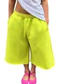 Détail du short de jogging jaune fluo à taille haute, ourlet brut et coupe ample. - Vert Fluorescent