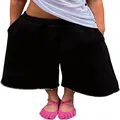 Gros plan sur un short décontracté noir pour femmes avec ourlet effiloché style rue - S / Bas / Noir