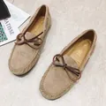 Eleganti mocassini da donna in pelle scamosciata beige con fiocco in pelle marrone - 35 / Fodera Singola / Kaki