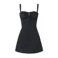 Elegante abito estivo nero con lacci, vita alta e vestibilità slim a trapezio chic. - XS / Vestiti / Nero