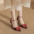 Eleganti décolleté rosse a punta con fiocco delicato e cinturino alla caviglia - 31 / Stile Fiocco Stiletto da 5cm (zzs-lth) / Borgogna