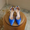 Eleganti tacchi a spillo blu reale con cinturino alla caviglia in perle di lusso - 42 / 5cm / Blu