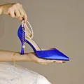 Décolleté a punta blu reale con elegante cinturino alla caviglia in perle - 42 / 7.5cm / Blu