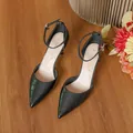 Elegant black crocodile-embossed pointed-toe stiletto heels with ankle straps - 34 / 5cm / Black