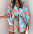 Modisches himmelblaues Hemdkleid mit orangefarbenem Blumenmuster und Bindegürtel - S / Kleider / Blau