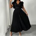 Elegante abito lungo nero taglie forti con scollo a V, gonna a pieghe e maniche a volant - 0XL / Vestiti / Nero