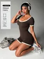Body aderente marrone a costine con maniche corte e bordo bianco a contrasto - Marrone