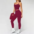 Elegantes nahtloses burgunderfarbenes Yoga-Set mit Top, Leggings und Sportjacke - S / Oberteil Und Unterteil / Fuchsia