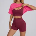 Ensemble de yoga sans couture 3 pièces avec brassière bordeaux, short et haut rose - S / Ensemble / Ensemble trois pièces / Rose rouge