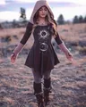 Vestido túnica gótico con capucha, estampado celestial de sol y luna y guantes integrados - S / Vestidos / Gris oscuro