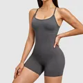 Combinaison de yoga gris foncé élégante avec coussinets intégrés et bretelles - Gris foncé