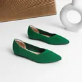 Scarpe piatte in maglia verde smeraldo a punta con elegante trama a costine sottili - Verde