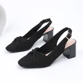 Κομψά μαύρα πλεκτά πέδιλα slingback με διακοσμητικό φιόγκο και σταθερό τετράγωνο τακούνι - 35 / Μαύρο