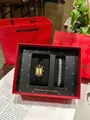 Vintage Gold Uhr und Strass Armband Geschenkset für Damen in schicker roter Verpackung - Schwarzer Lederstil (1905)