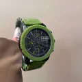 Reloj de cuarzo deportivo verde lima para mujer con esfera negra grande y subesferas - Verde (6083)
