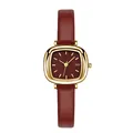 Montre à quartz vintage pour femme avec un bracelet rouge et un boîtier doré élégant - Style Carré Minimaliste (13011)