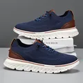Leichte atmungsaktive Strick-Sneaker für Herren in Marineblau mit braunen Akzenten - 39 / Blau (5808)