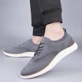 Ademende grijze fly-knit wandelsneakers voor heren met witte zool voor dagelijks gebruik - 38 / Grijs