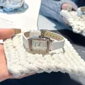 Κομψό γυναικείο ρολόι Dinimi quartz τετράγωνο με λευκό δερμάτινο λουράκι και λαμπερά στρας - Τετράγωνο με Στρας (77146) / Λευκό Δέρμα Λευκό Ροζ Χρυσό Πλαίσιο