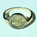 Elegante orologio a bracciale da donna dorato con quadrante tondo al quarzo minimal - Tutto Oro