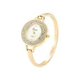 Vista detallada de un elegante reloj de pulsera dorado con bisel de strass brillante - Estilo Brazalete Incrustado de Doble Fila / Doble Fila de Strass Dorado (Esfera Blanca)