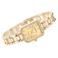 Vista dettagliata dell'orologio da donna quadrato color oro con lunetta in strass e cinturino - Tutto Oro