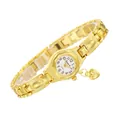 Vista dettagliata dell'orologio da polso dorato elegante da donna con ciondolo a cuore - Oro Bianco-Numeri Completi