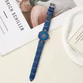 Detailansicht der blauen achteckigen Quarzuhr für Damen mit Krokoprägung-Armband - Blau