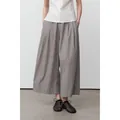 Elegante grijze wijde broek met een ontspannen pasvorm en minimalistisch esthetisch design - Lichtgrijs