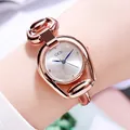 Montre à quartz élégante et minimaliste GEDI pour femme avec bracelet rose gold et aiguilles - Boîtier Or Rose Cadran Blanc