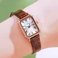 Montre à quartz rectangulaire vintage GEDI pour femme avec bracelet en cuir marron - Boîtier Or Rose Cadran Blanc Bracelet Café