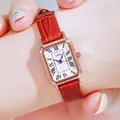 Montre à quartz GEDI élégante pour femme avec cadran carré rétro et bracelet en cuir rouge. - Boîtier Or Rose Cadran Blanc Bracelet Rouge