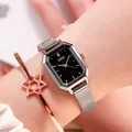 Elegante GEDI Damen Quarzuhr mit rechteckigem Gehäuse und silbernem Milanaise-Armband - Silbernes Gehäuse Schwarzes Zifferblatt Silbernes Netzband