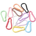 Assortimento di moschettoni colorati in lega di alluminio con finitura laccata e molla - Cuore / 10 Pezzi (47x23mm) / colori misti casuali