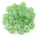 Cuentas de barril de acrílico verde claro con remolinos blancos para joyería - Cilíndrico / Paquete de 30 / Verde claro