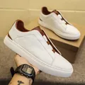 Mocassini casual da uomo in pelle bianca con dettagli marroni e suola spessa in gomma - 38 / Bianco (7188)
